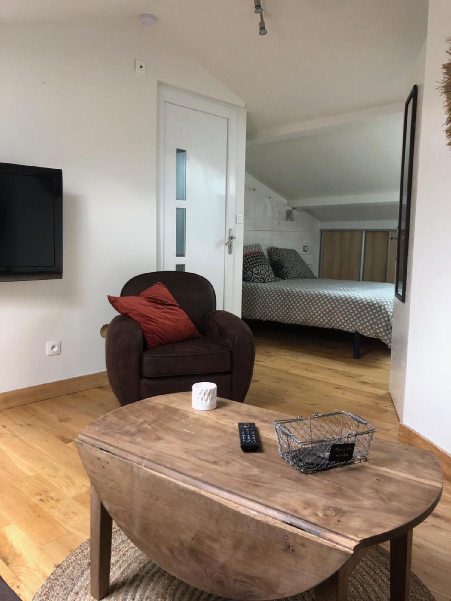 Studio Apartment Guecelard